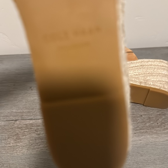 NWOT Cole Haan peek a boo toe tan suede wedges. Size 9 m - Picture 6 of 7